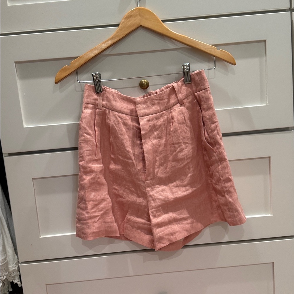 Matching Linen Set - Picture 4 of 6